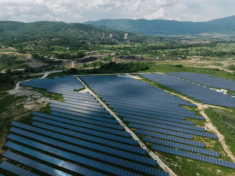 Македонија со соларни и ветерни централи може да произведе двојно струја од тоа што го троши за цела година