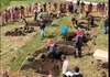 Бизарно натпреварување во Русија-Брзинско копање на гробови