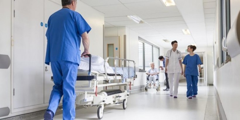 Велика Британија ќе вработи 21.000 работници во здравствениот сектор