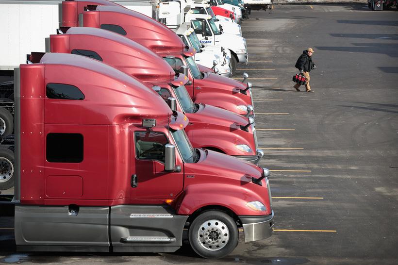 Во светот недостасуваат 100 илјади возачи на камиони