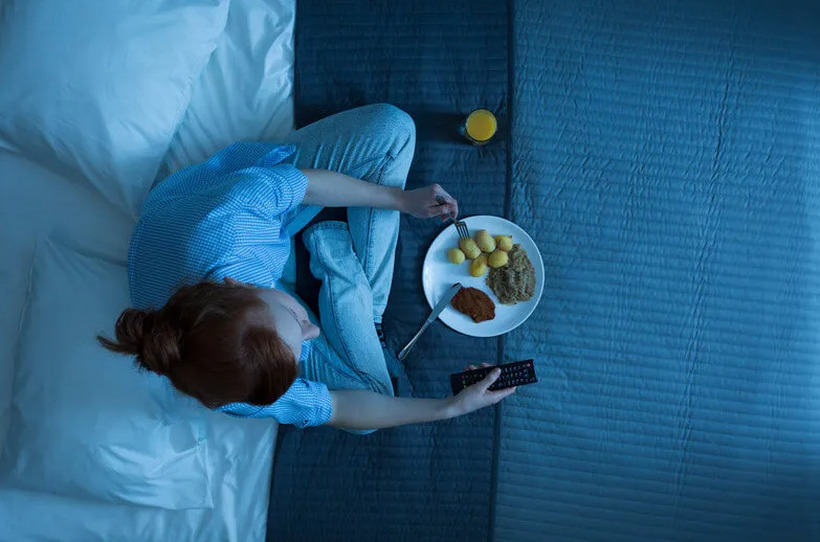Објаснија експертите: Еве зошто ни се спие после јадење