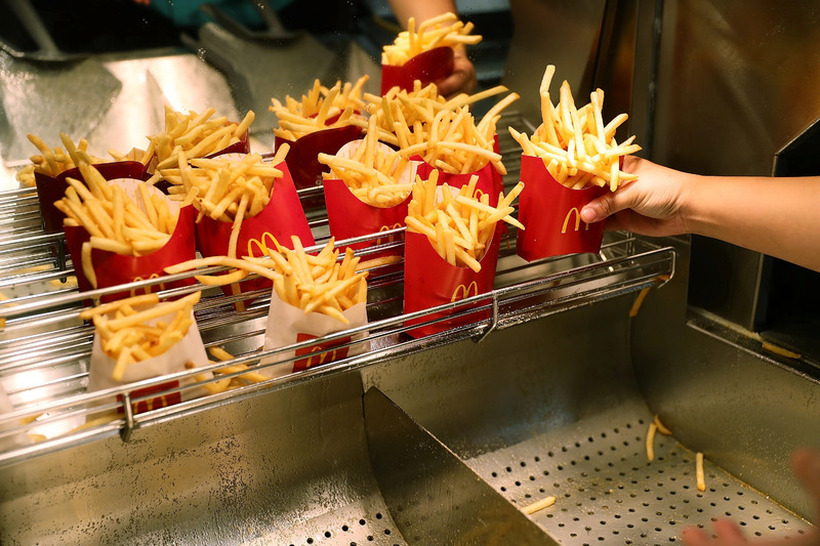 Откриена тајната за популарните компирчиња на „Мекдоналдс“: Еве зошто се толку вкусни