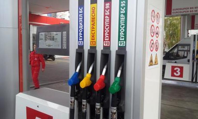 Поскапеа бензините во Македонија - од понеделник нови цени