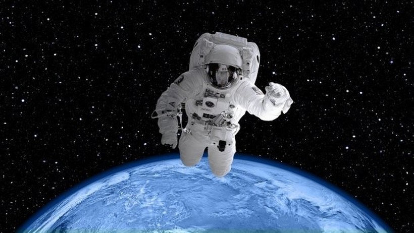 НАСА бара кловнови за астронаути, ќе го подигаат моралот во вселената