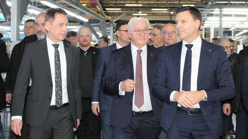 DRӒXLMAIER Македонија му посака добредојде на германскиот претседател
