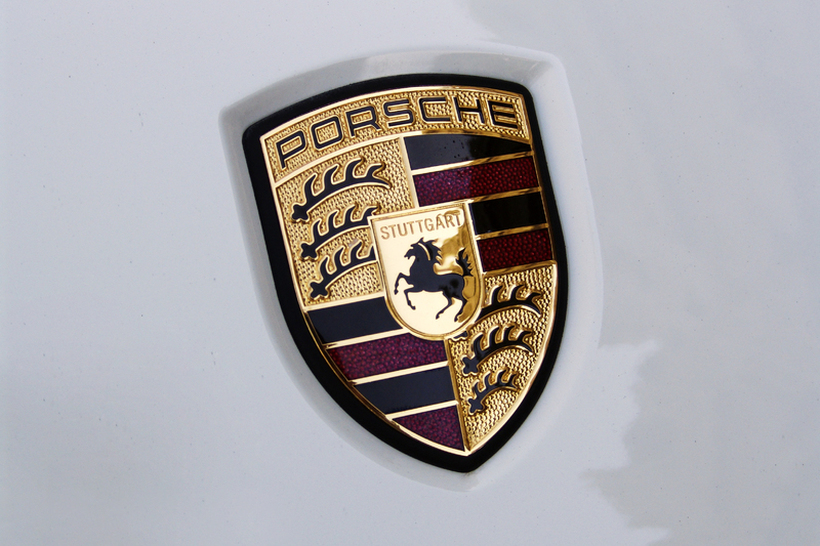 „Порше“ продал над 300.000 автомобили во 2021 година