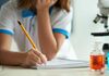 МОН им забрани на средните медицински училишта да упишуваат ученици на вонредна настава