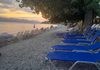 Дали е ова најефтината плажа во Охрид? Сок чини 60 денари, а лежалка со вклучена пијачка за 200