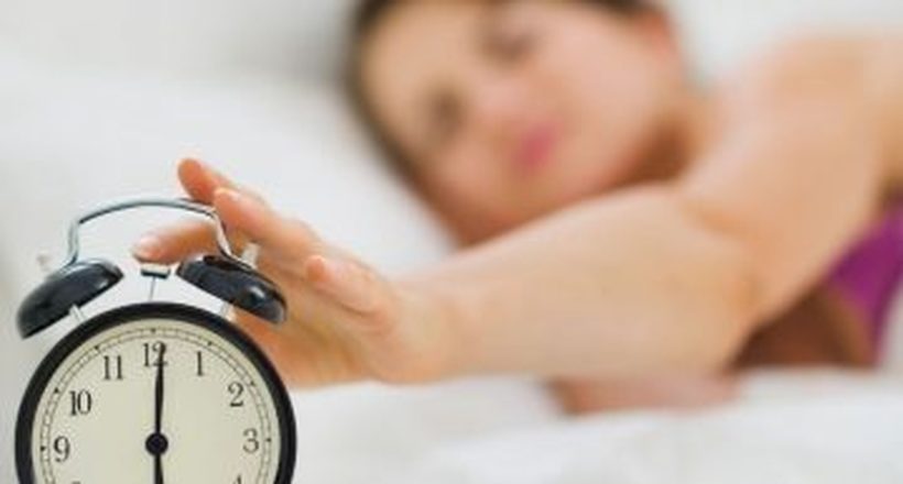 Што се случува со вашето тело ако наутро го одложите алармот само 5 минути?