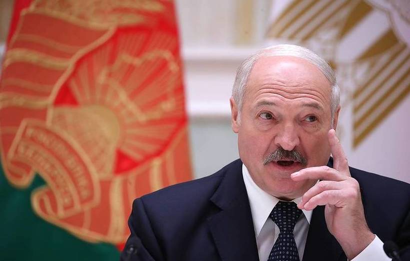 Белорускиот претседател контра сите: Мораме да работиме, повеќе луѓе ќе умрат од глад отколку од коронавирусот