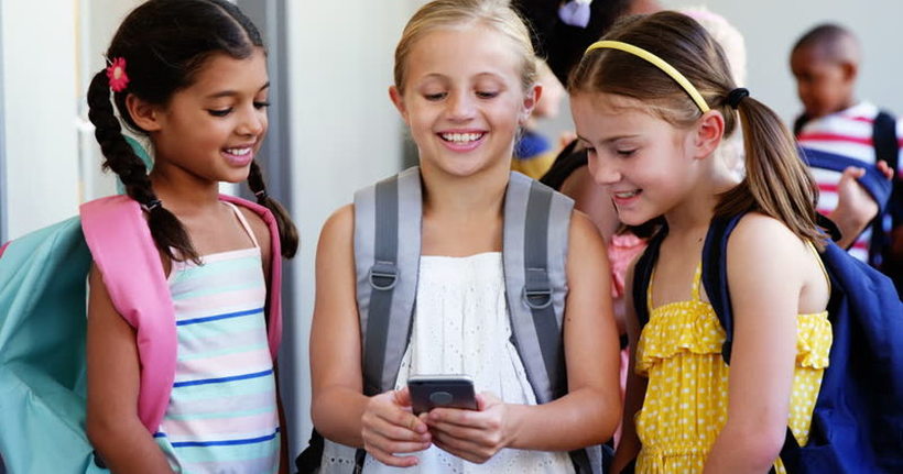 Дали треба Правилник за употреба на мобилните во школо?