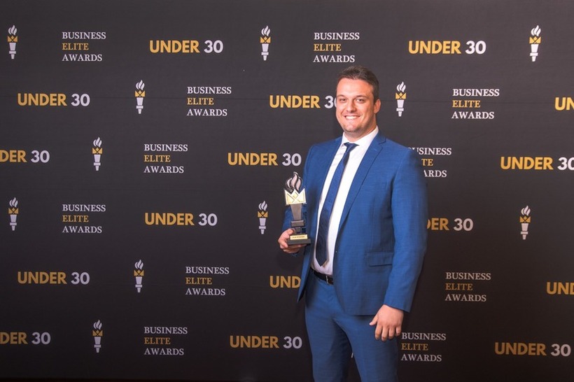 „Наградата Under 30 е заслуга на колективот на Data Masters“ - Филип Петровски добитник на престижното признание на Business Elite Awards