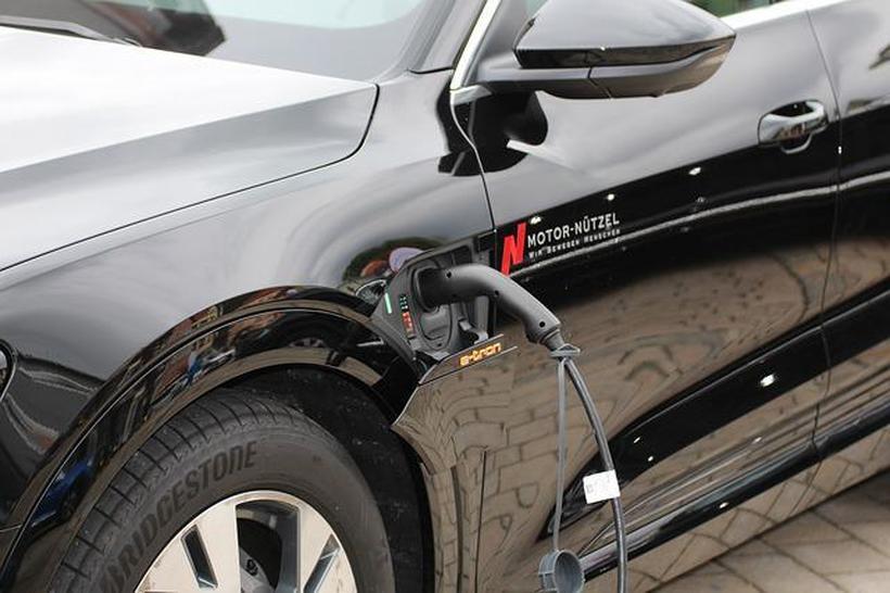 Возењето електричен автомобил носи заштеда од 190 евра месечно