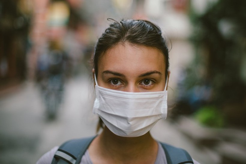 Колку долго се задржува корона вирусот на заштитните маски?