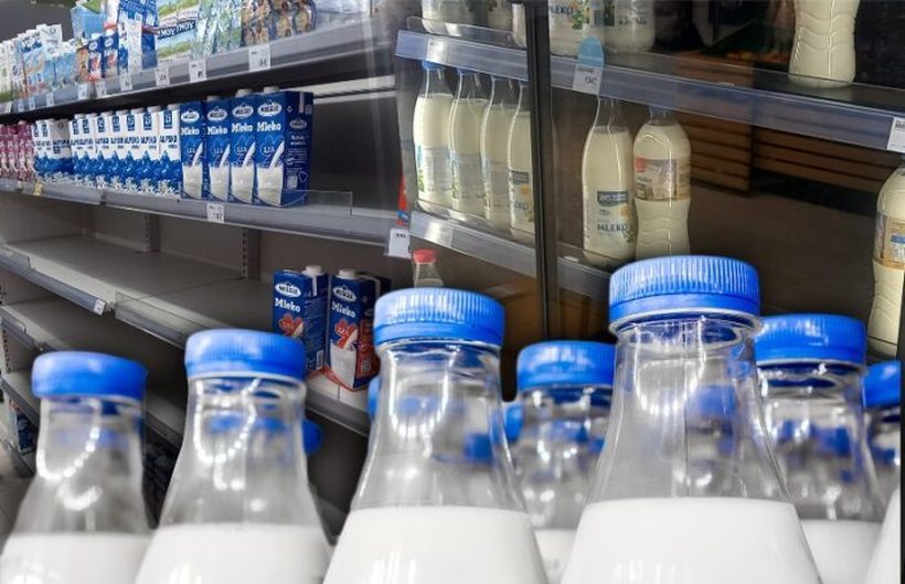 Српската влада забрани извоз на млеко, освен за Македонија и Албанија