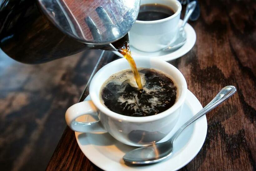 Колку шолји кафе може да поднесе вашето тело во еден ден?