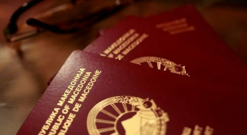 Зошто пасошите имаат различни бои и кое е нивното значење?
