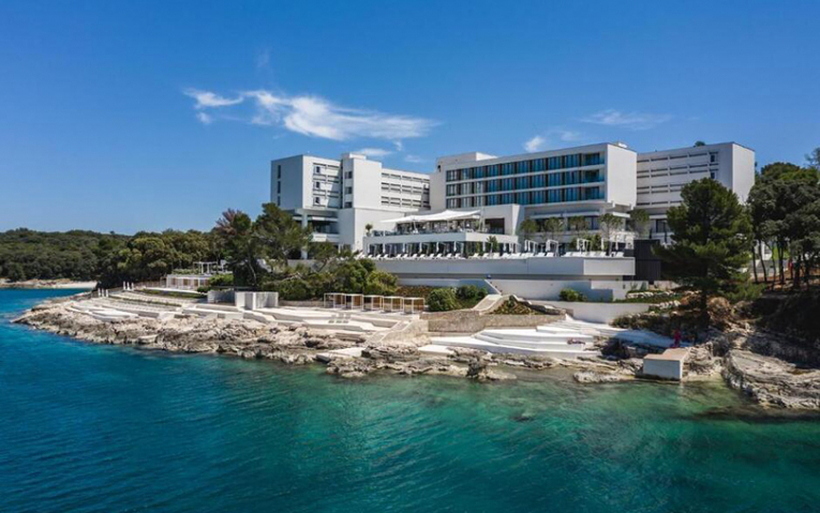 Најголемиот хотел во Југославија повторно ги отвори вратите за посетителите