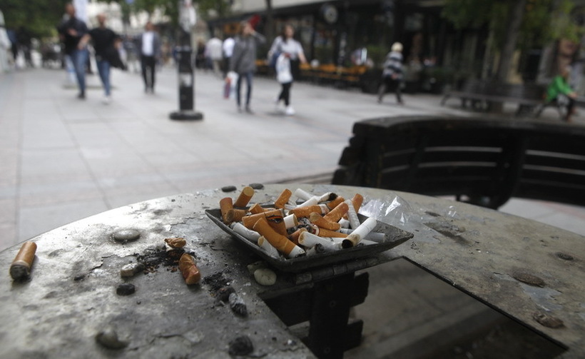 Шведска станува прва земја каде не се пуши: Зошто Швеѓаните ги гасат цигарите?