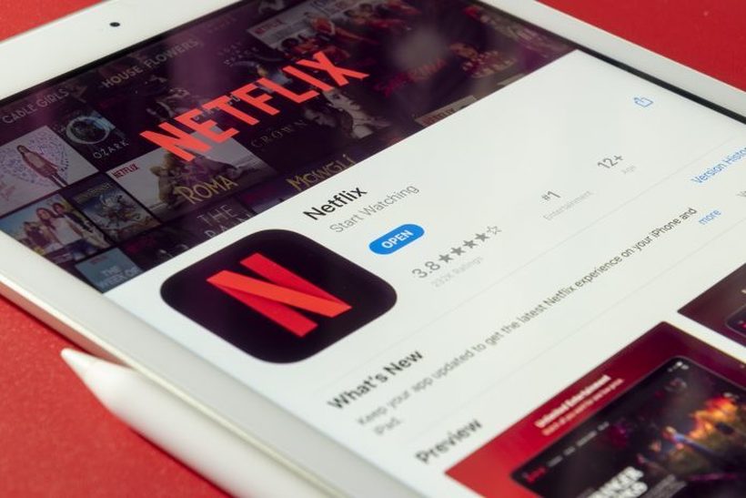 „Netflix“ со 9% поголеми приходи, но изгуби милион претплатници