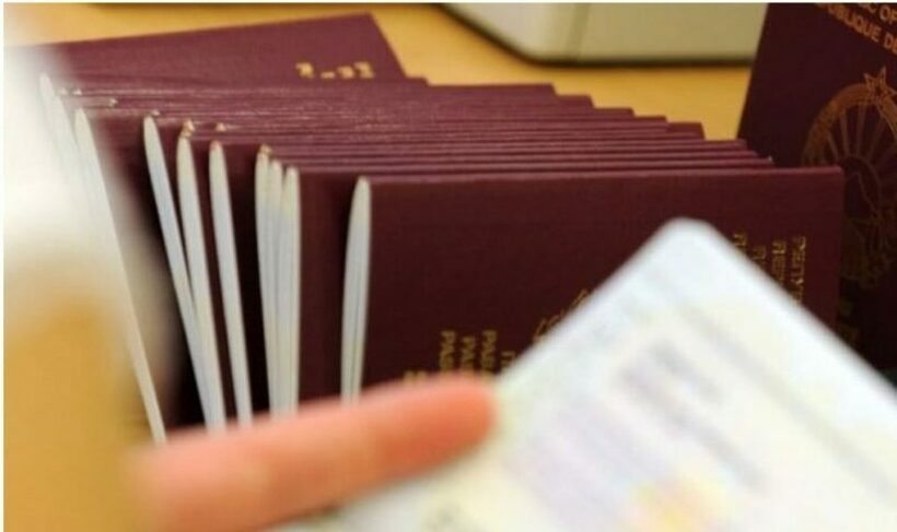 Во амбасадите и конзулатите досега ce издадени 17.650 пасоши на македонски граѓани
