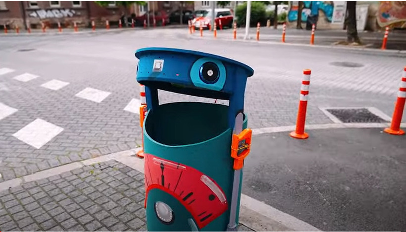 (ВИДЕО) Во Скопје поставена канта за отпадоци што зборува и опоменува
