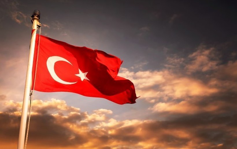 Турција повторно воведува викенд - заклучување