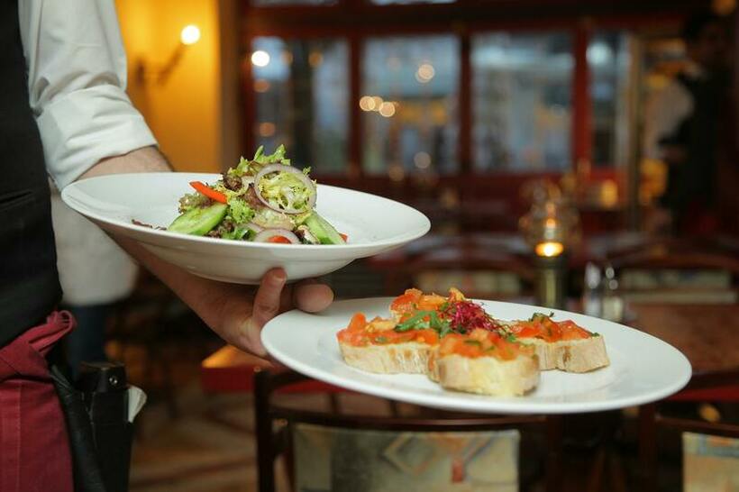 „Три пати ги менуваме цените во менијата“ – стана „изгор“ скапо да се јаде во ресторан