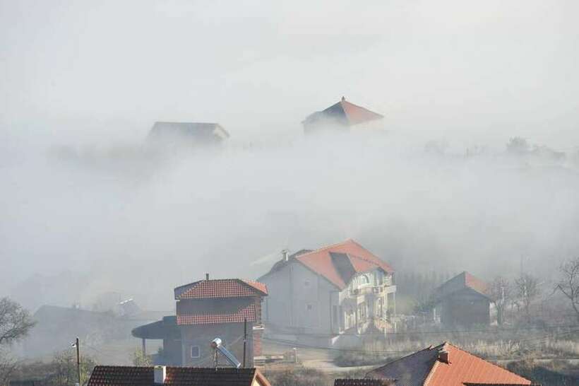 Во Скопје надминат прагот на загадување, стапуваат на сила итните мерки