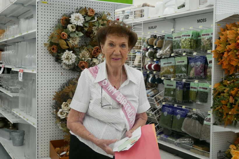 Оваа жена има 100 години и работи 4 пати неделно: „Ќе работам сè додека можам“