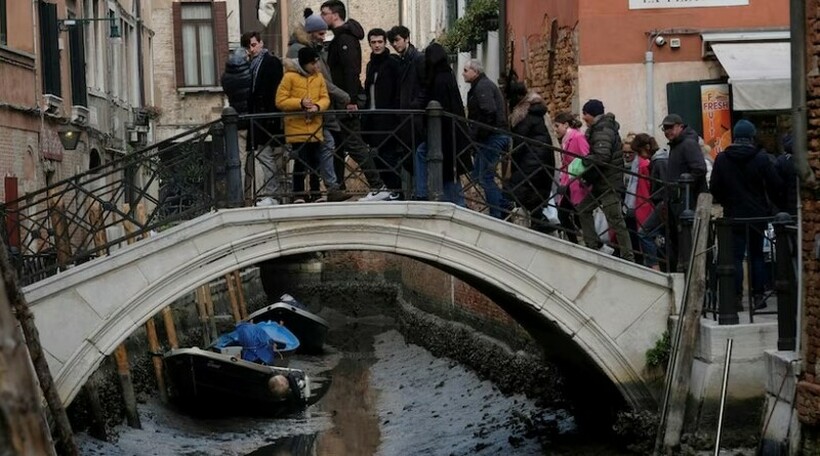 Каналите во Венеција почнаа да се сушат, дождот го нема никаде