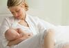 Неонатолозите апелираат вработените мајки да го користат правото на пауза за доење на своите новороденчиња