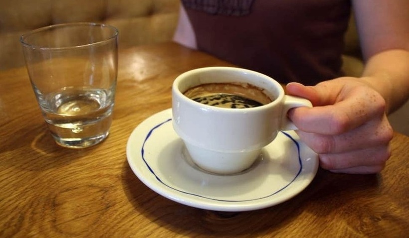 Колку кафиња дневно се доволни, а со колку се претерува?