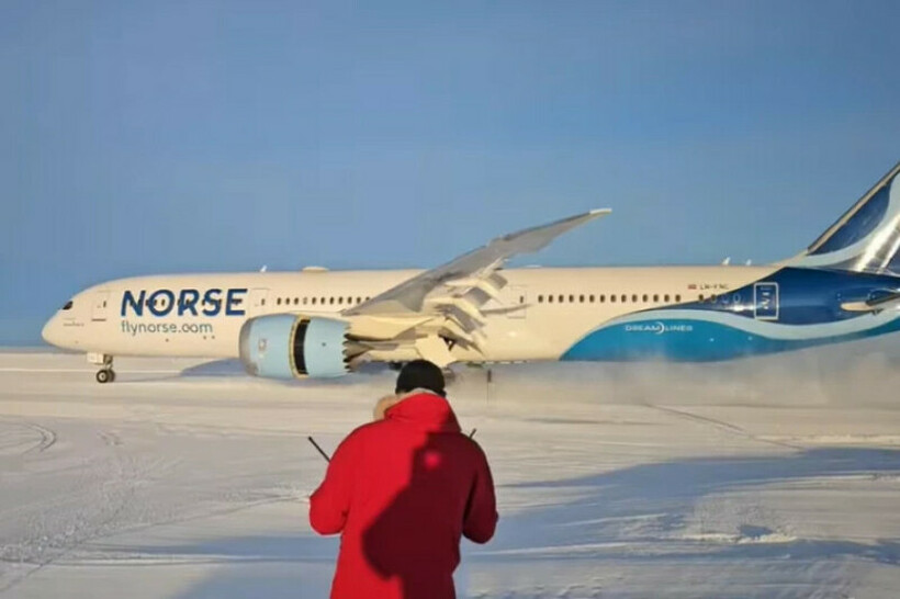 Норвежаните испишаа историја: На Антарктикот за првпат слета патнички авион