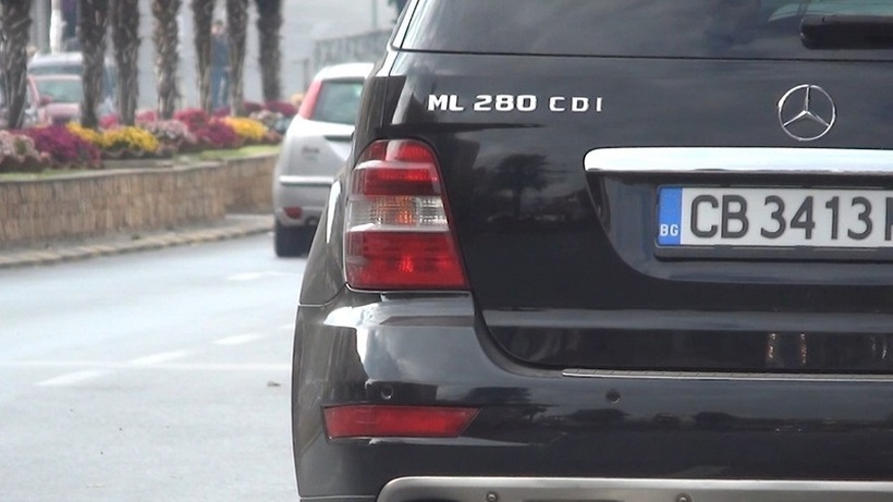 ПЛАТИ ЦАРИНА, ПА ВОЗИ КОЛКУ САКАШ! Бугарските таблички на возилата мора да се „преведат“ до крајот на месецов