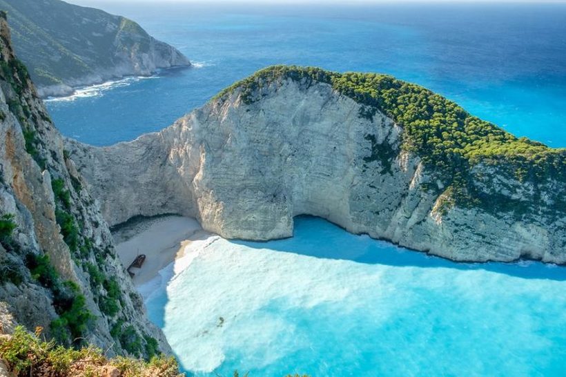 По земјотресот затворена за туристи плажата „Навагио“ на грчкиот остров Закинтос