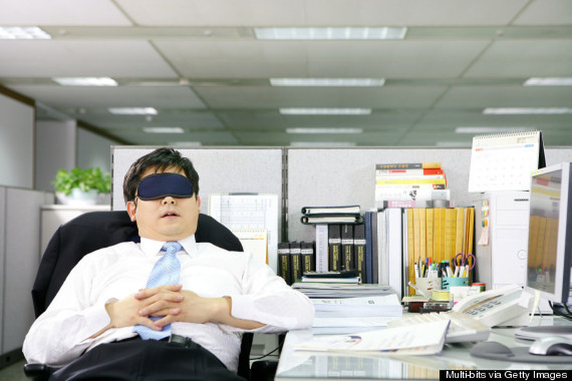 Јапонија: По 30 минути за спиење на работа за секој работник