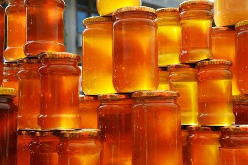 На пазарите се продава лажен мед за 250 денари – не си ги трошете парите бадијала!