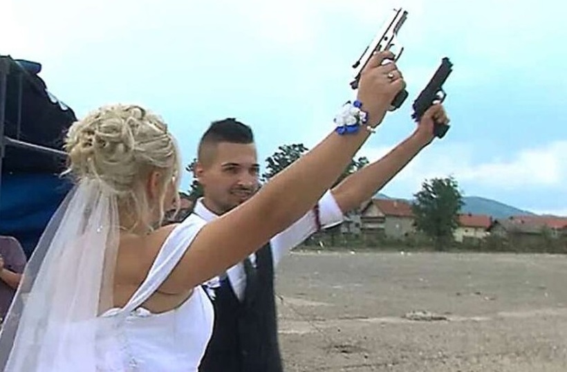 Ќе се казнува пукањето на свадби