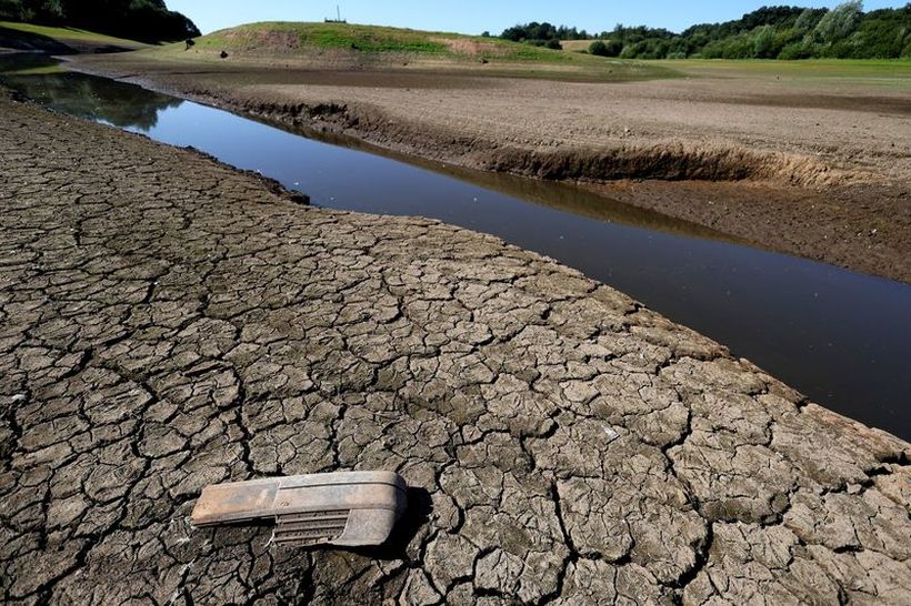 Поради големата суша, во Британија ќе се ограничува користење на водата