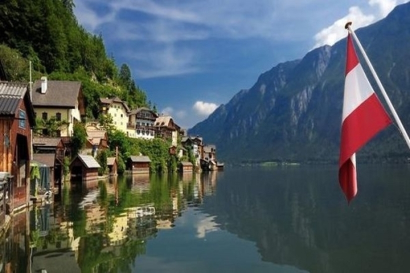 Шопинг центрите во Австрија ќе се отворат после 1 Мај