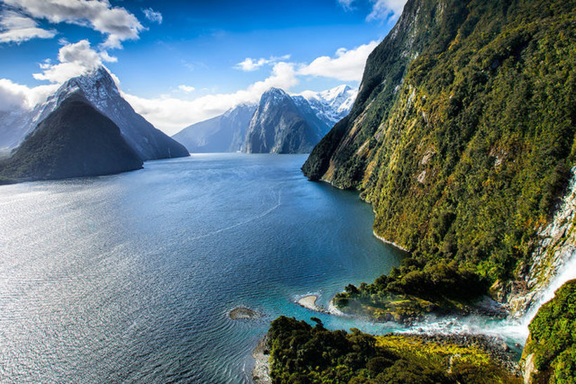 Нов Зеланд ја зголемува минималната дневница и даноците за богатите
