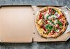 Зошто кутите за пица се квадратни, а не се округли?