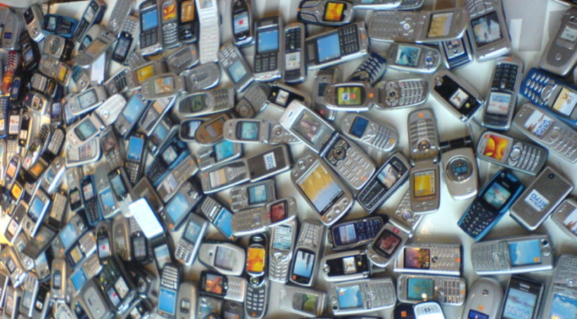 Европејците по фиоките имаат околу 700 милиони стари мобилни телефони
