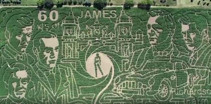 Најголемиот лавиринт во поле со пченка е посветен на Џејмс Бонд