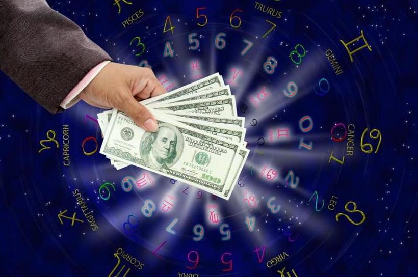 3 хороскопски знаци на кои април ќе им донесе пари: Очекувајте среќа во кариерата и финансиите