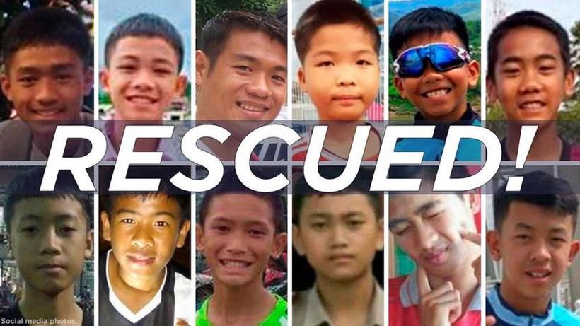 СРЕЌЕН КРАЈ: Мисијата на векот заврши - сите деца и тренерот спасени од пештерата во Тајланд