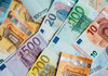 Функционерите ќе добијат по 1000 евра покачување на плата