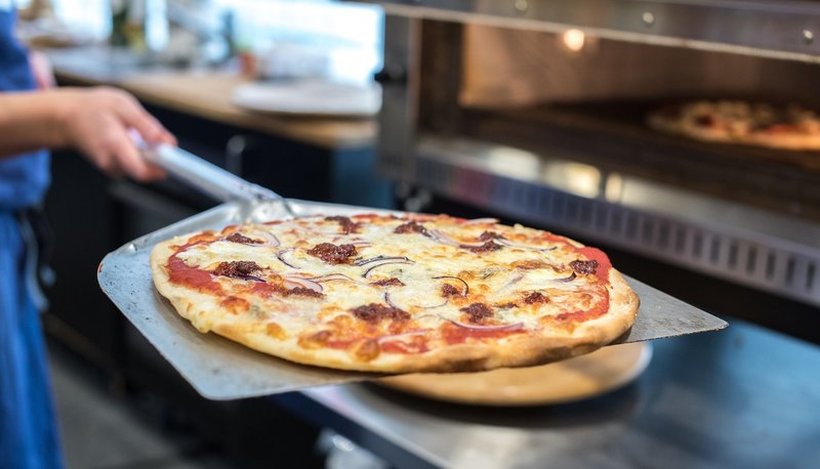 Пица e дефинитивно едно од омилените јадења, но колку и дали бизнисот успева?