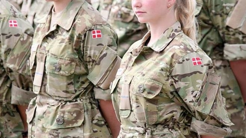 Данска го зголемува бројот на млади регрути за воена служба, вклучително и жени